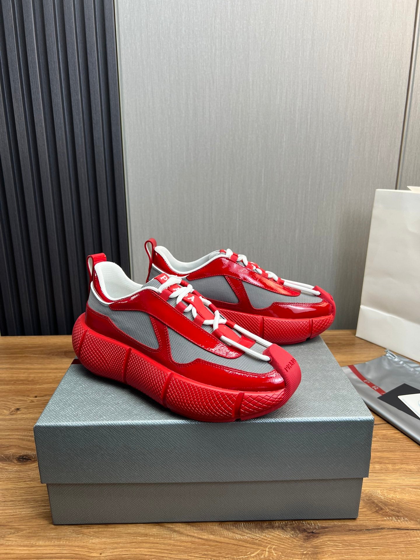 PR patent leather and mesh lace-up sneakers 0724111901