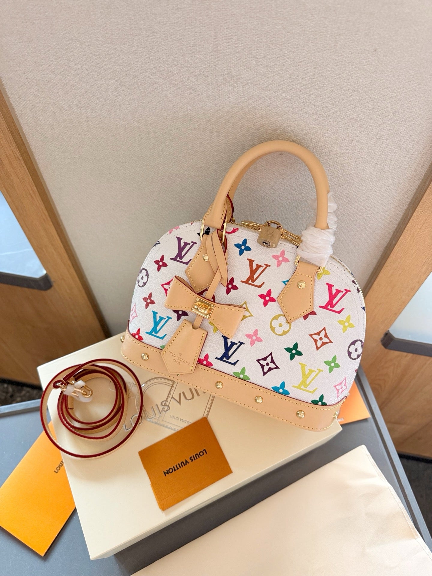 Lvv fashion 3 color shell bag 0725031910