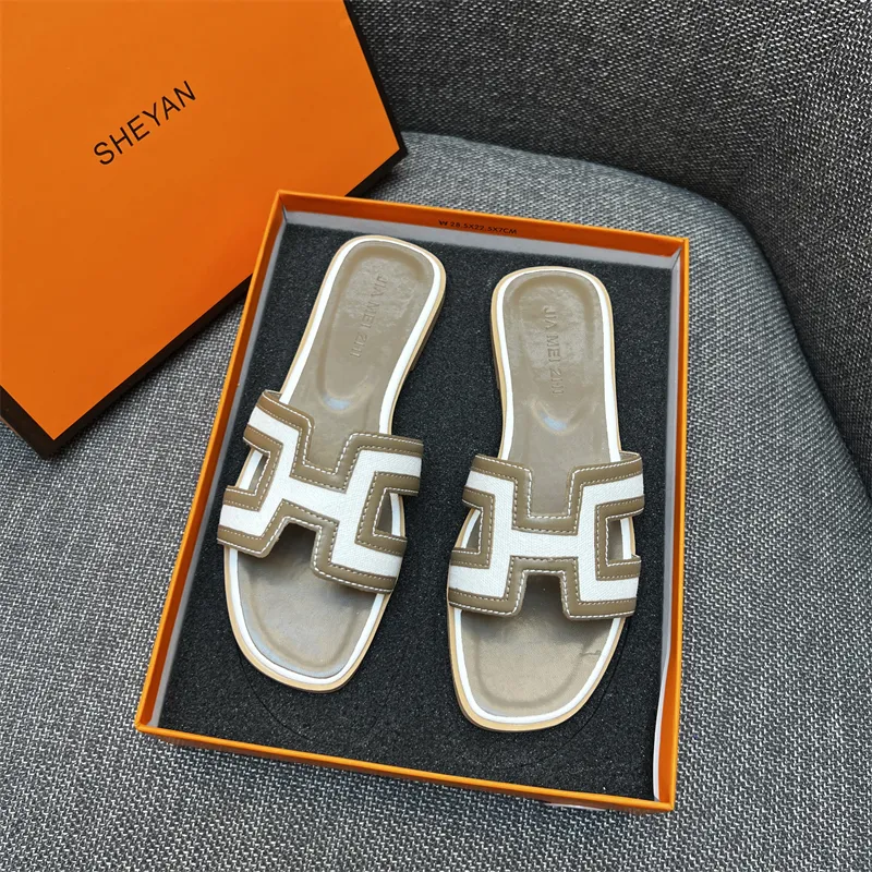 Fashion thick-soled beach slippers 9000904002