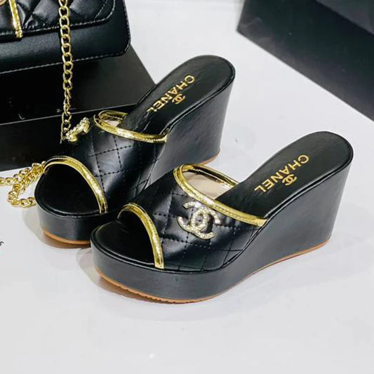 New fashionable thick soled sandals and slippers 10240625404