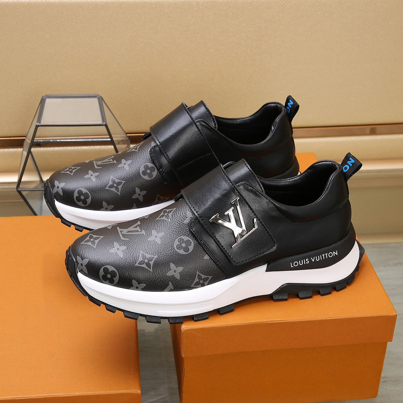 V-print Velcro sneakers  XC07070601