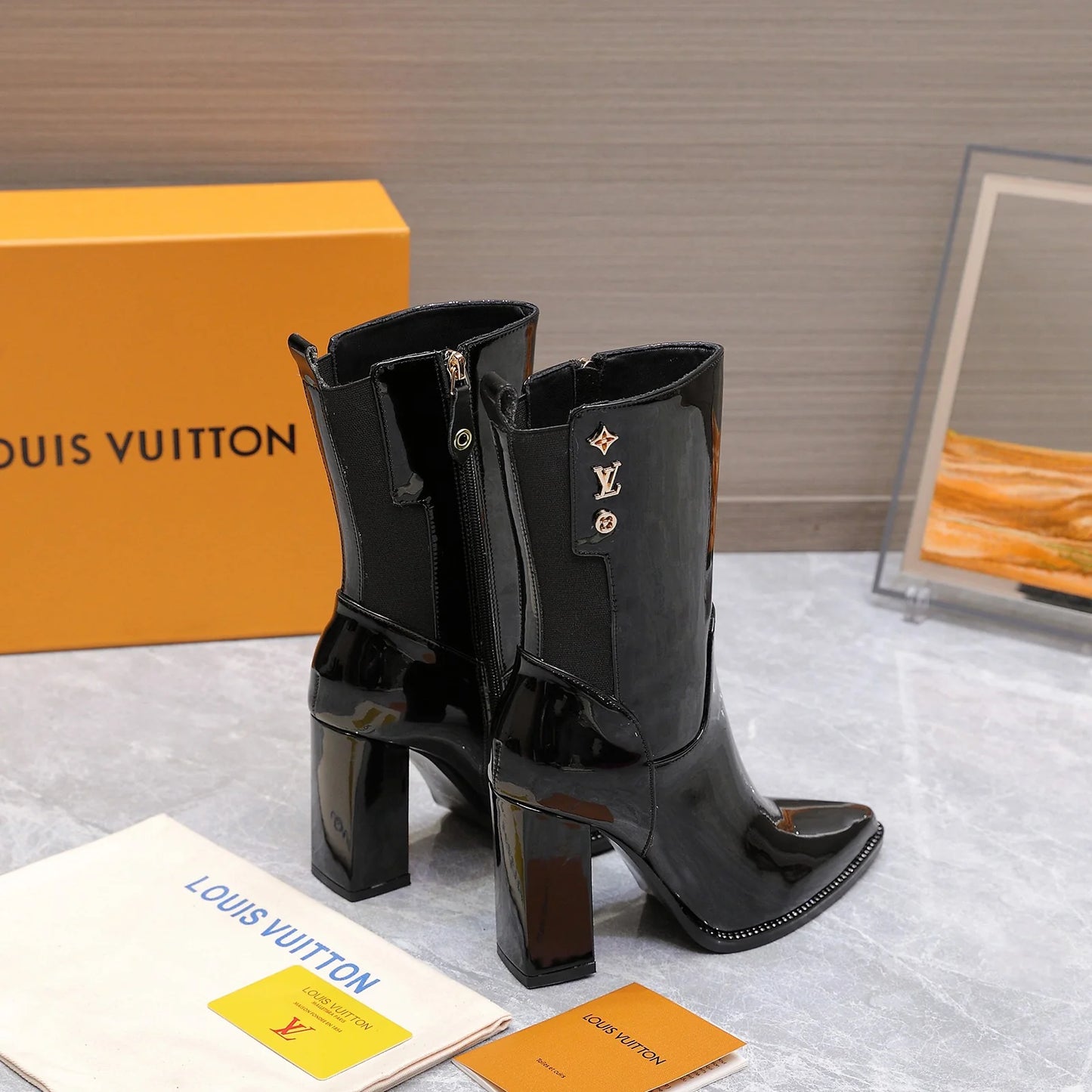 Little V and Pointy-Toed Rider Boots 1025102429