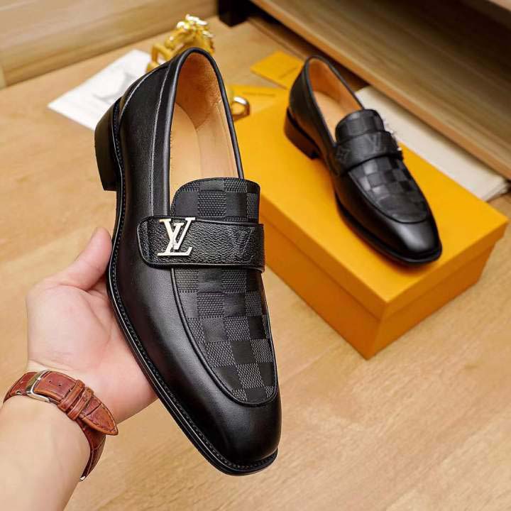 V logo men's formal business shoes