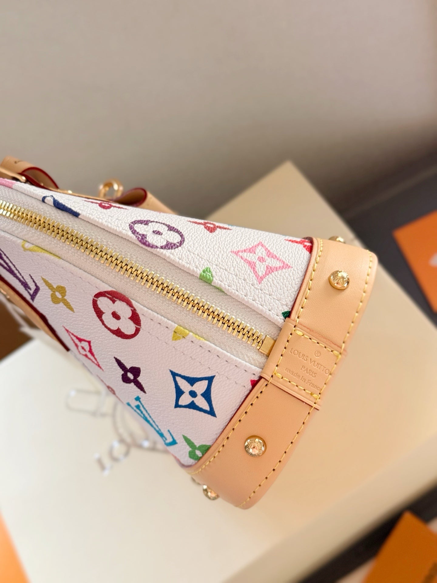 Lvv fashion 3 color shell bag 0725031910