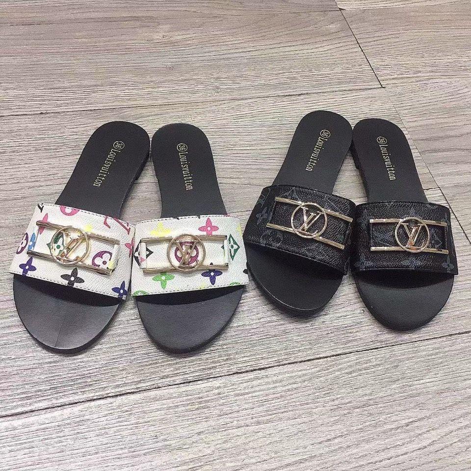 New Fashion Versatile Female Slippers 1024042404