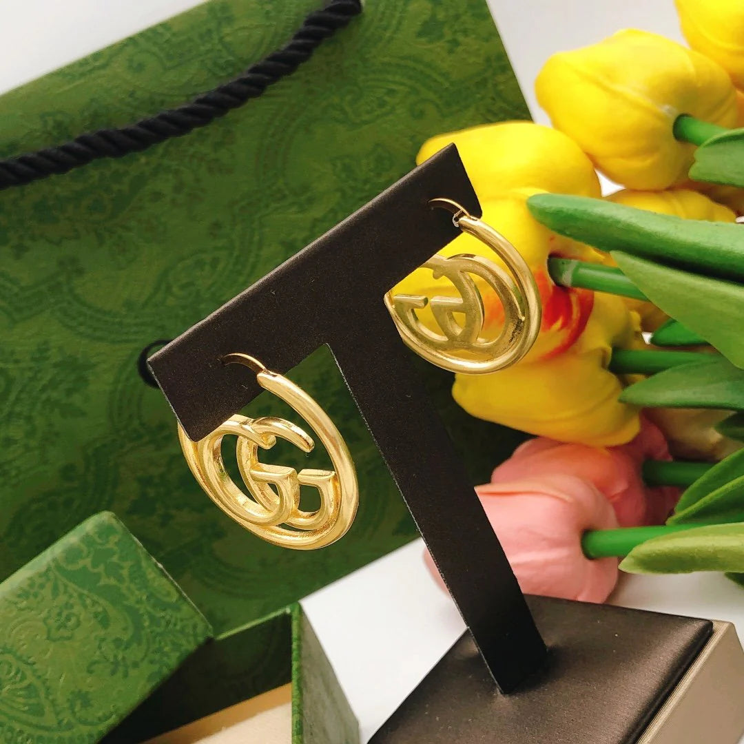 New fashionable and versatile earrings 1024012206