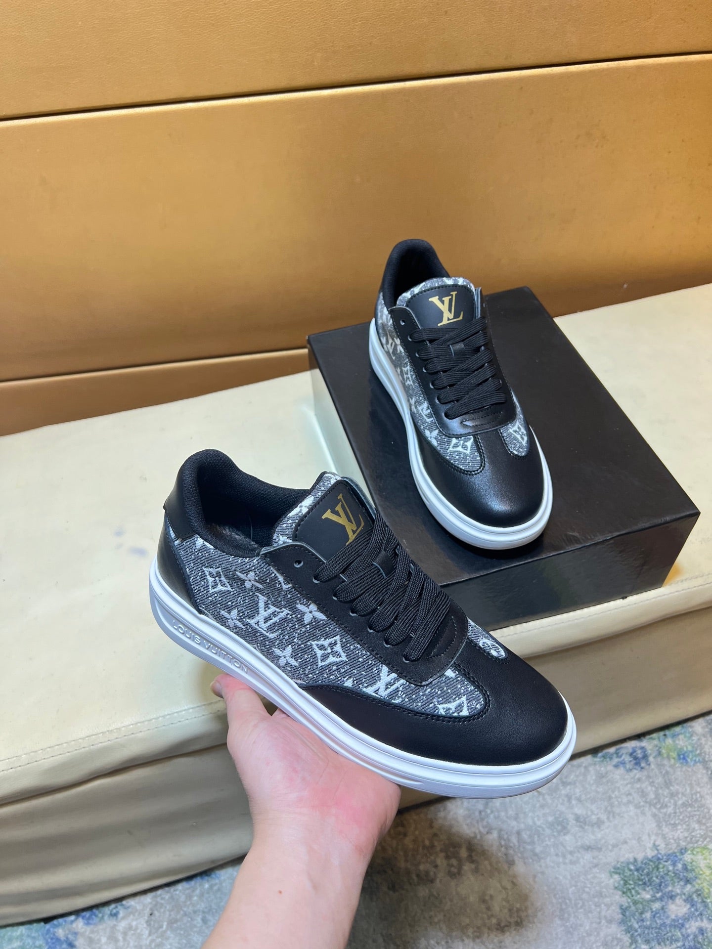 Lvv's new printed sports shoes 0725101305