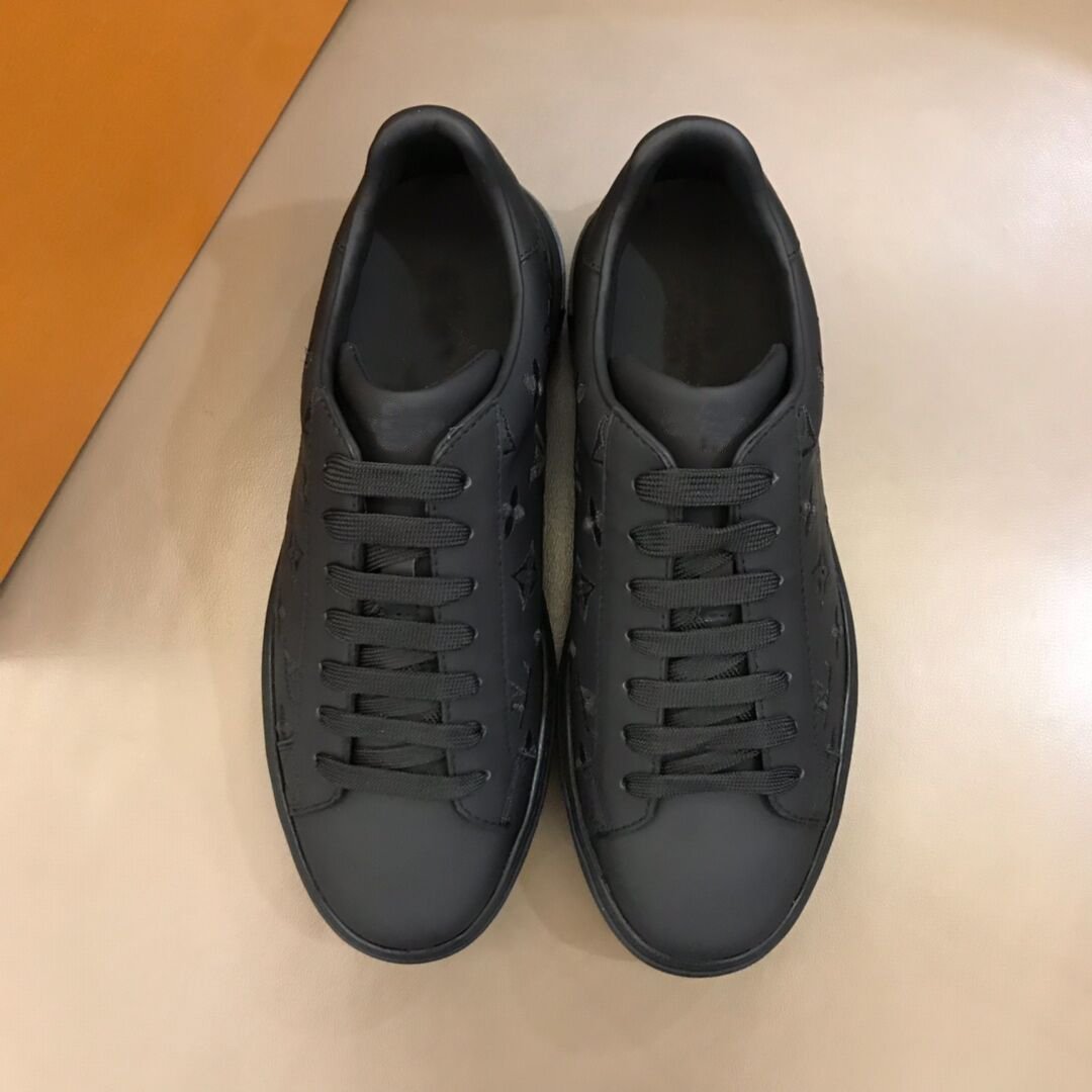 BLACK LEATHER MONOGRAM LUXEMBOURG SNEAKER
