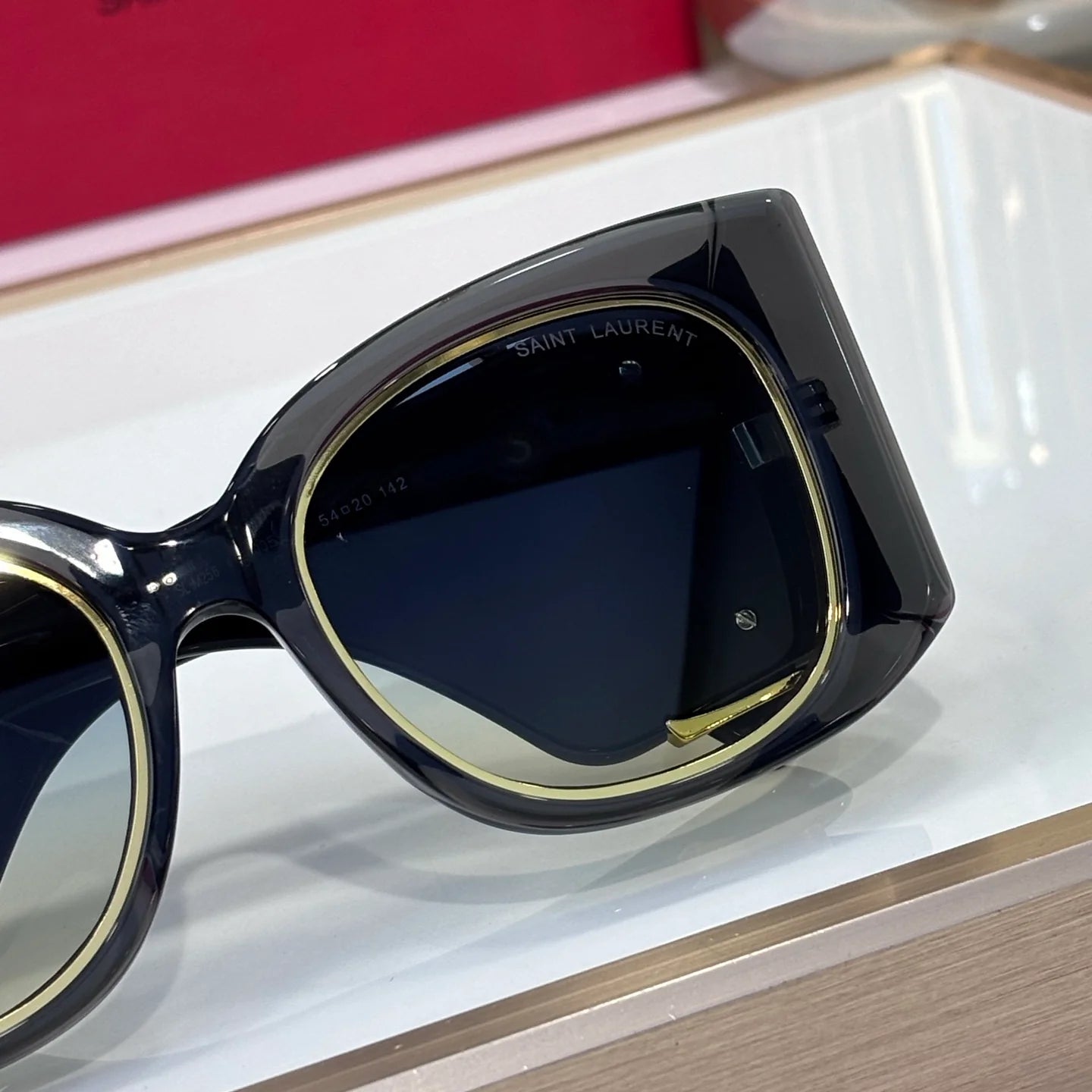 Fashionable and versatile sunglasses 1025062420