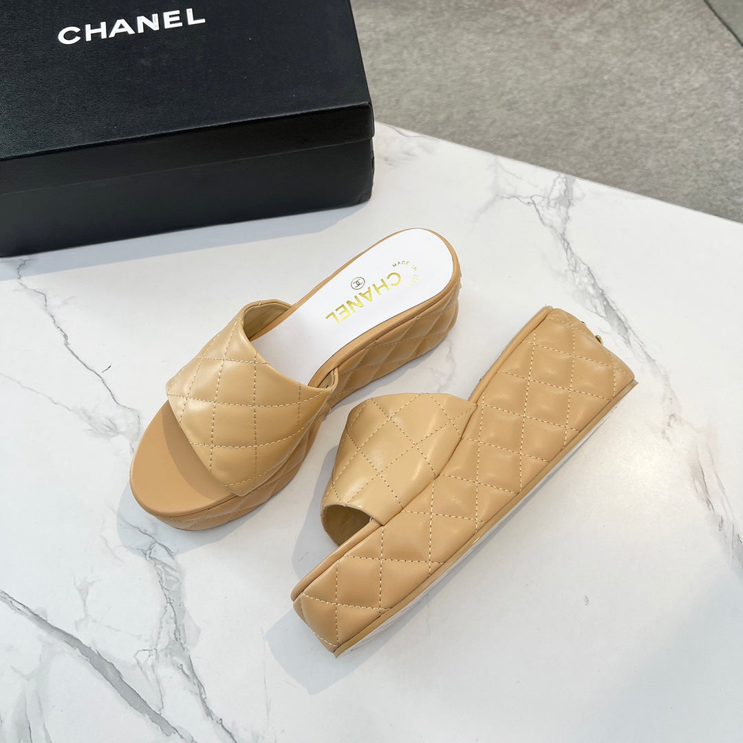 Chane1 top fashion thick-soled rhombus slippers 0724030808