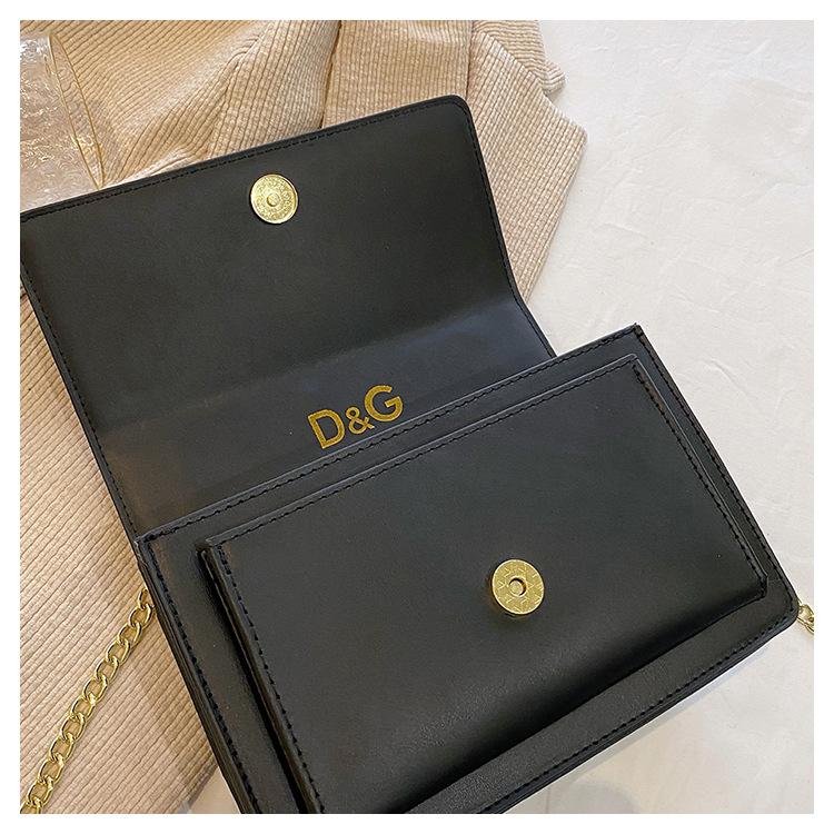 New Fashion Trend Shoulder Messenger Bag All-match Tofu Bag 1024041614