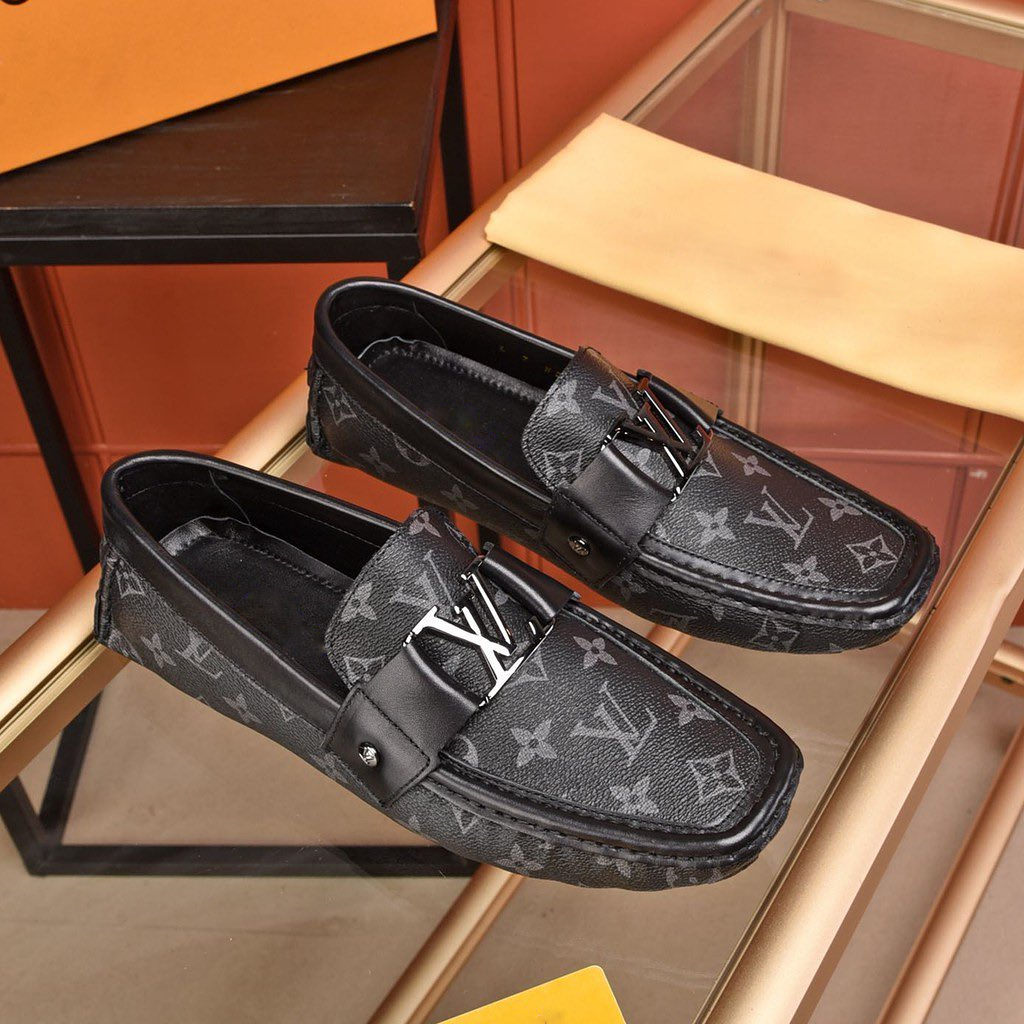 Men's V-shaped flower loafers