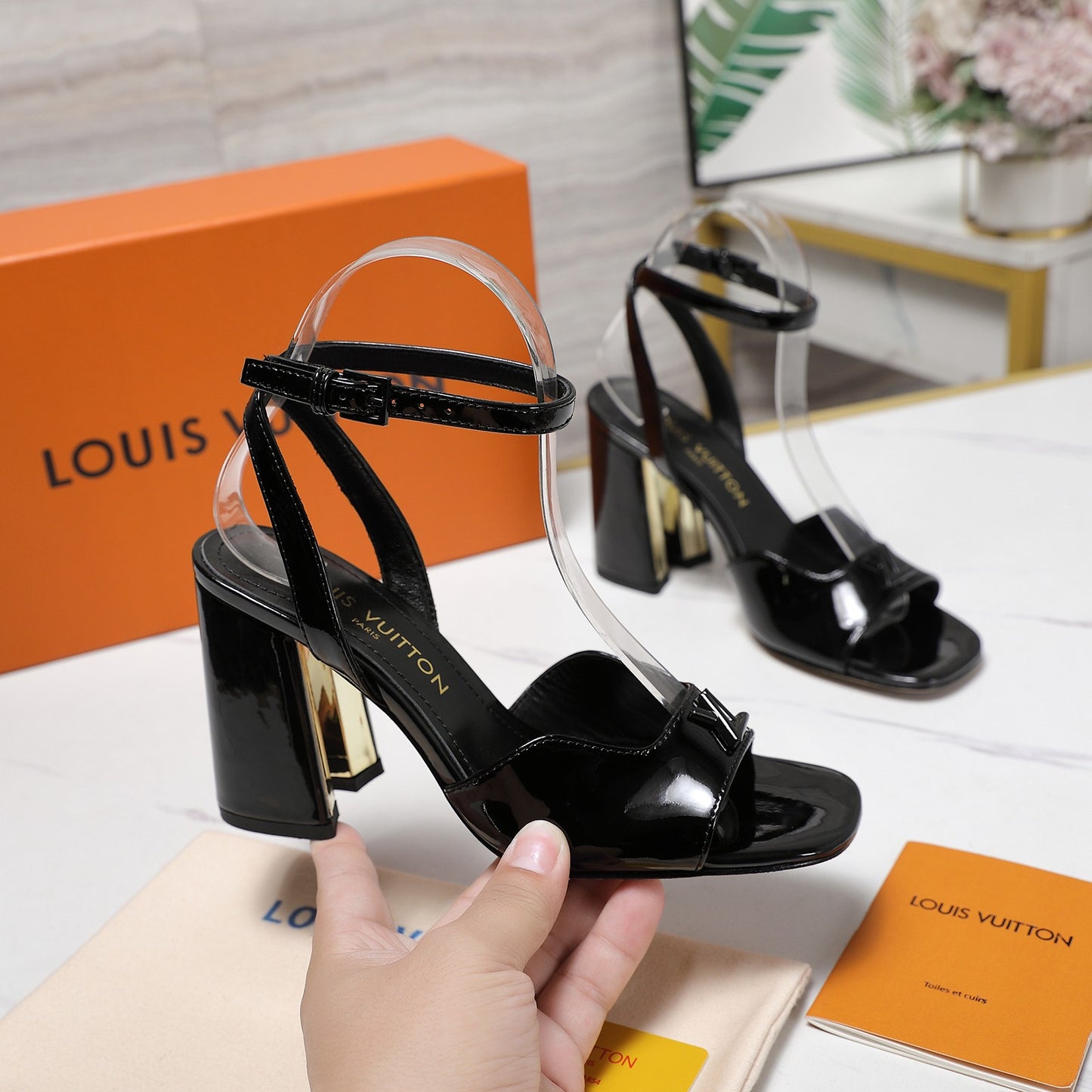 Lvv 25ss new high-heeled sandals 0725102305