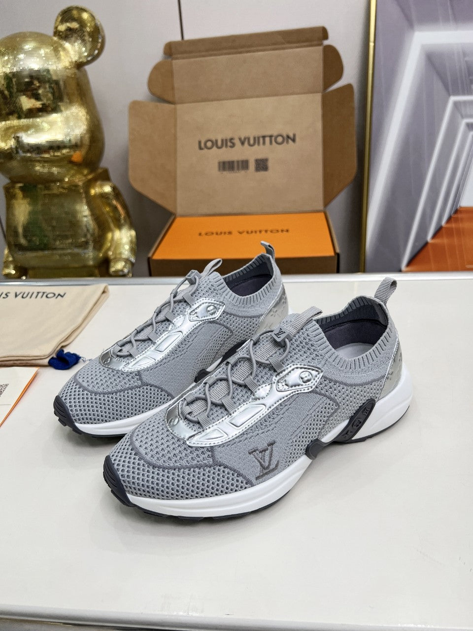 Lvv's new fashionable mesh breathable sports shoes 0725090801