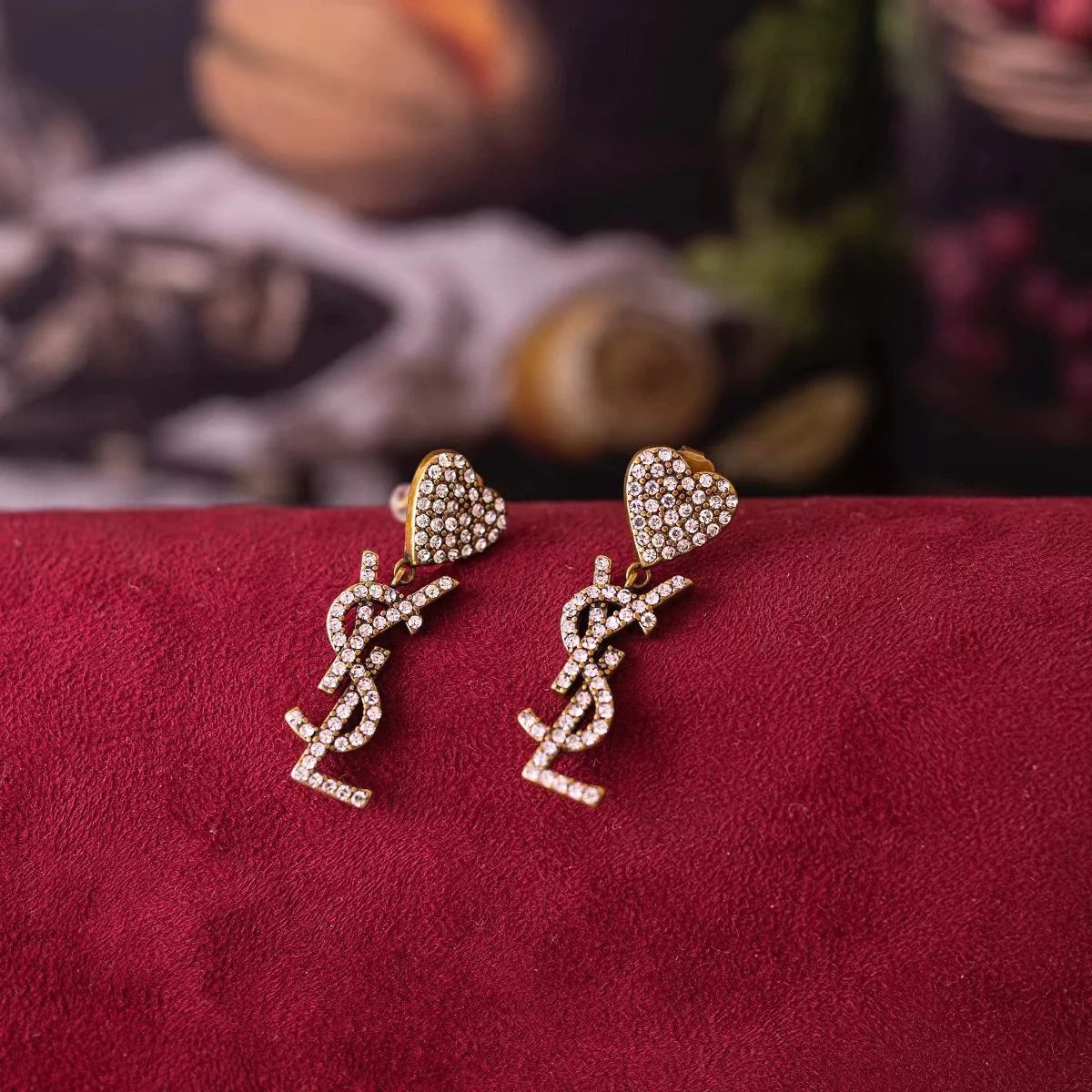 New Fashionable French Earrings 1024010317