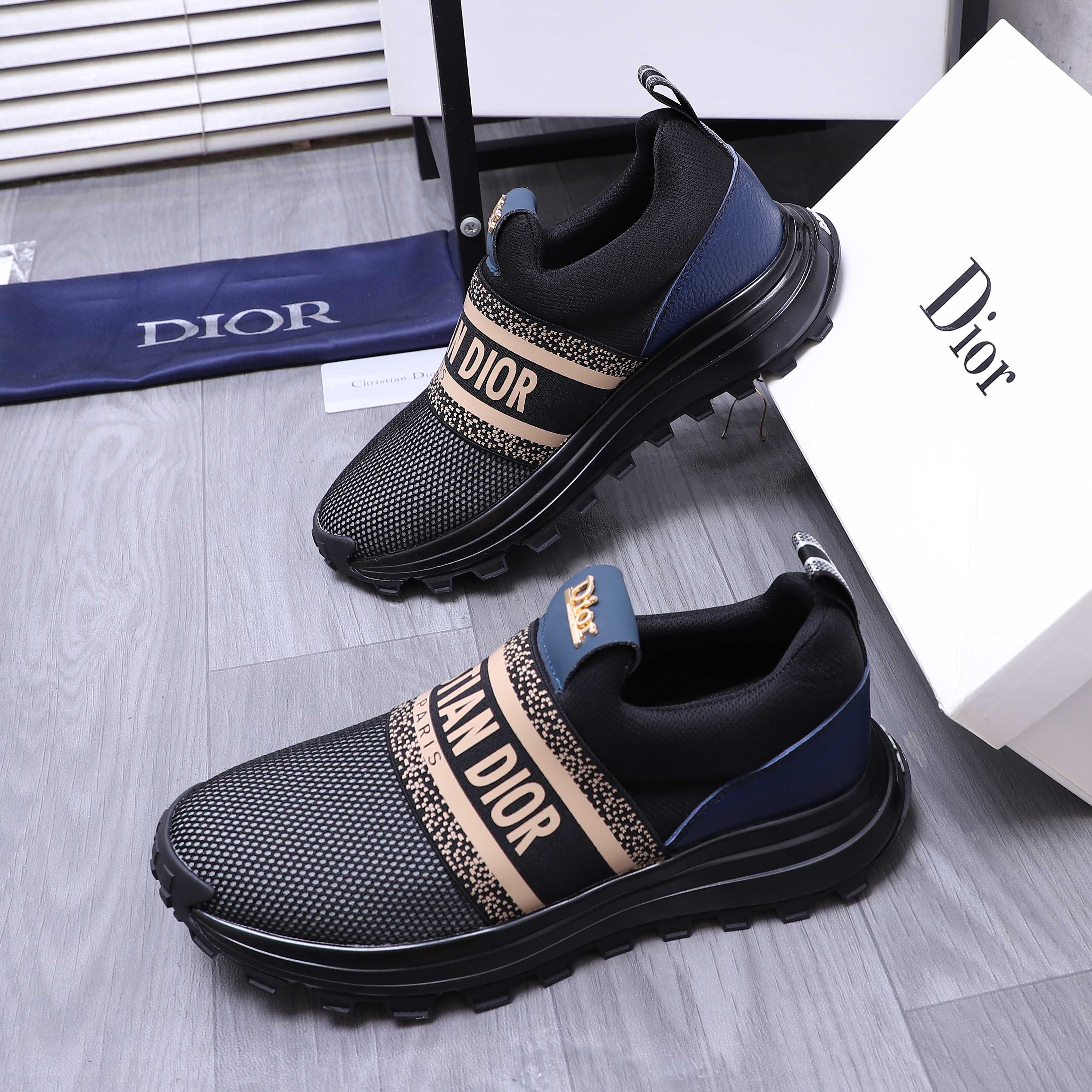 Men's Patchwork Breathable Mesh Casual Shoes 1025042113