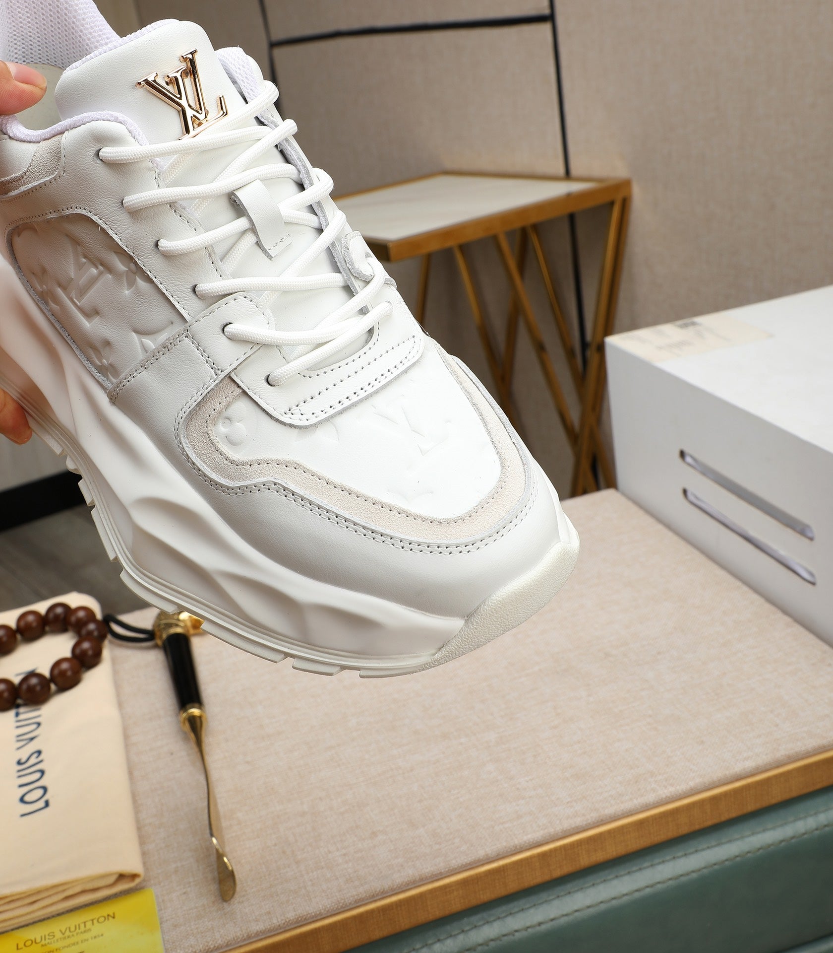 Lvv fashion luxury printed rubber sole sports shoes 0724121601