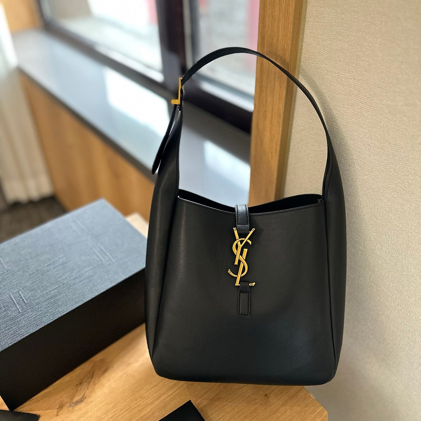 Y-Hobo Bucket Underarm Bag 0724061307