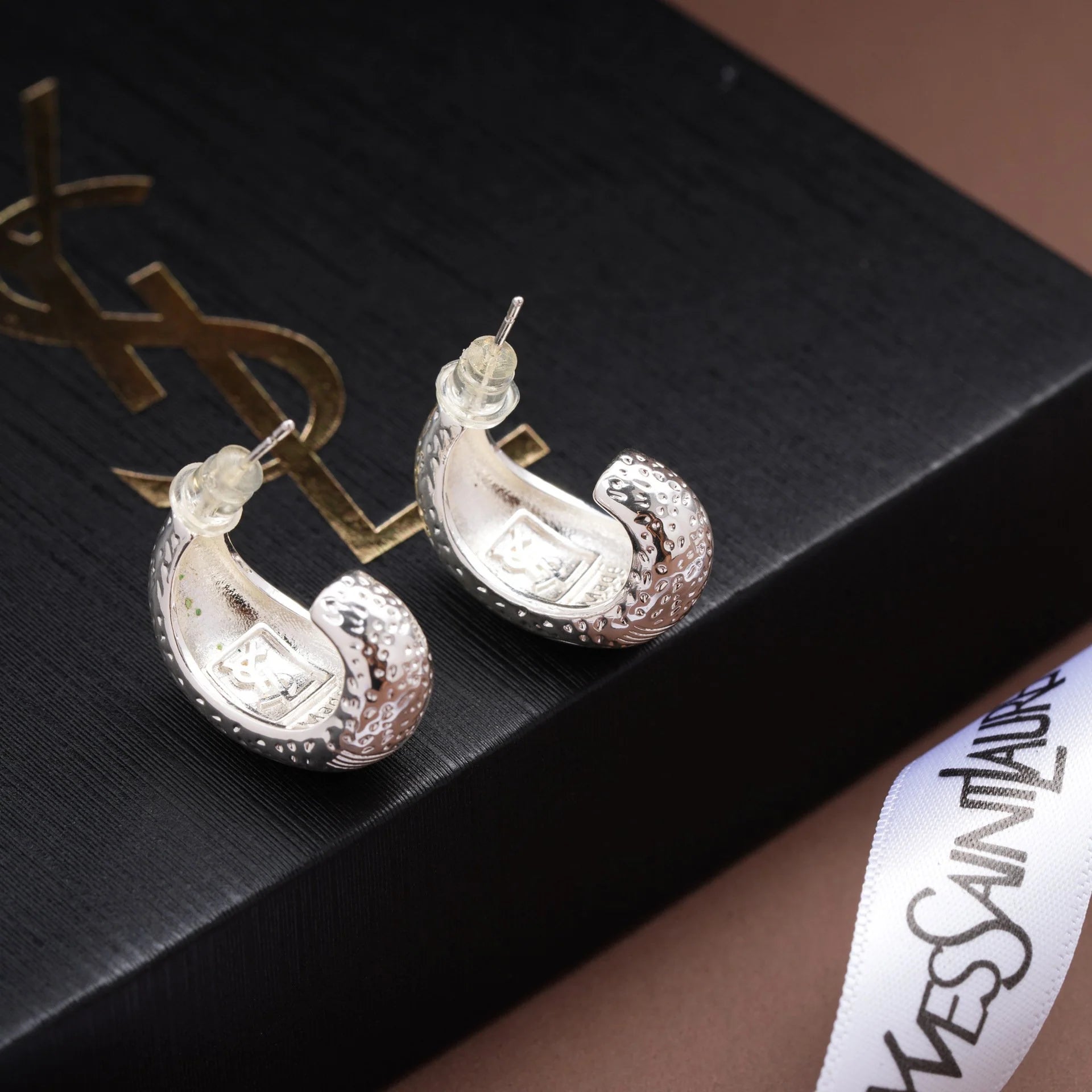 New Fashionable French Earrings 1024010317