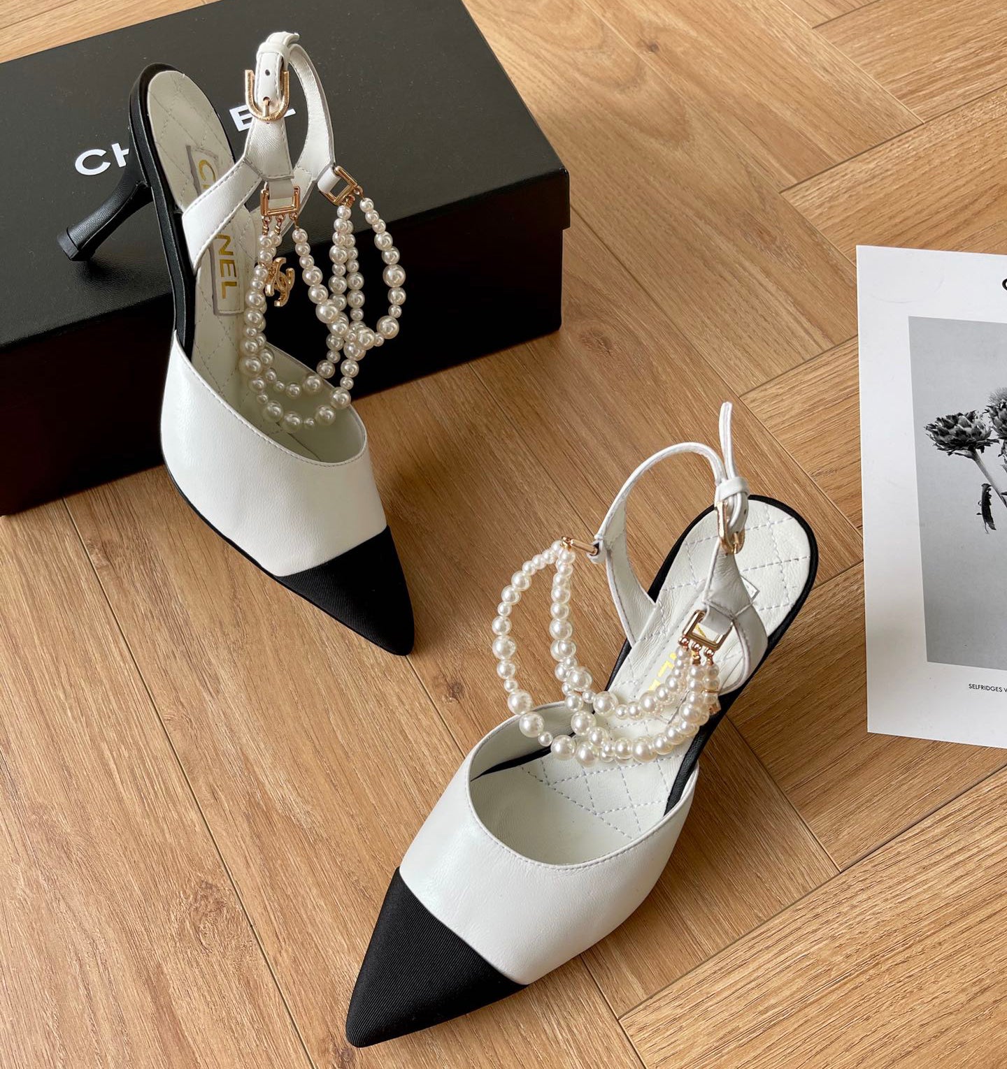 CNL Pointed pearl chain high heel sandals 1824070202