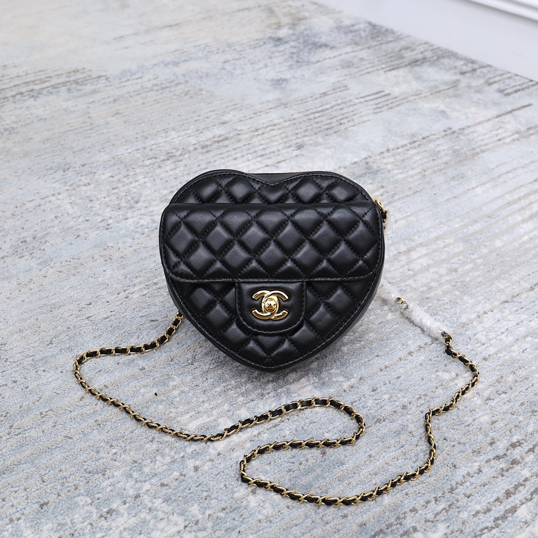 Heart Shape Vanity Case