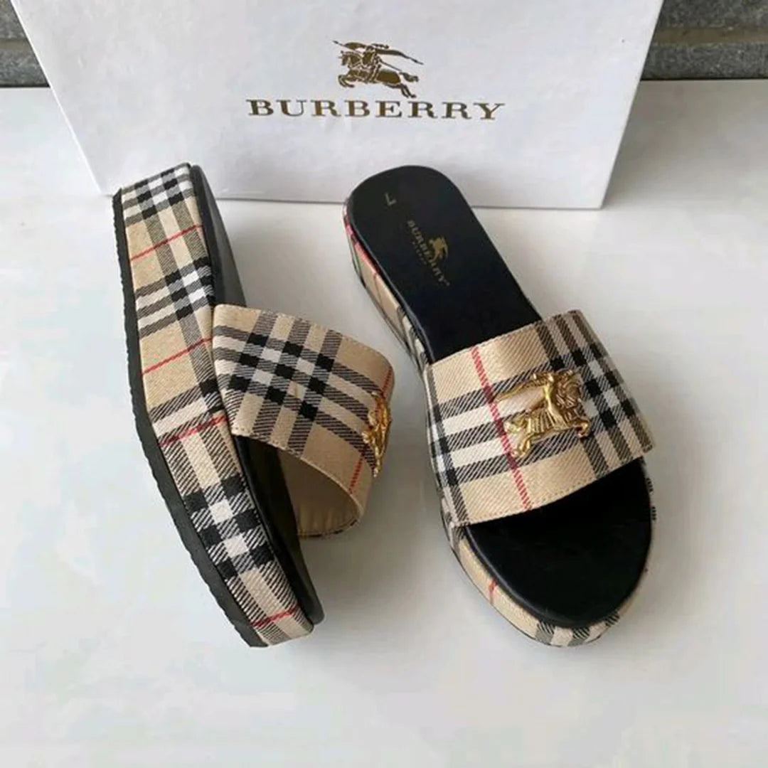 Classic plaid fashion versatile sandals and slippers 1024050611
