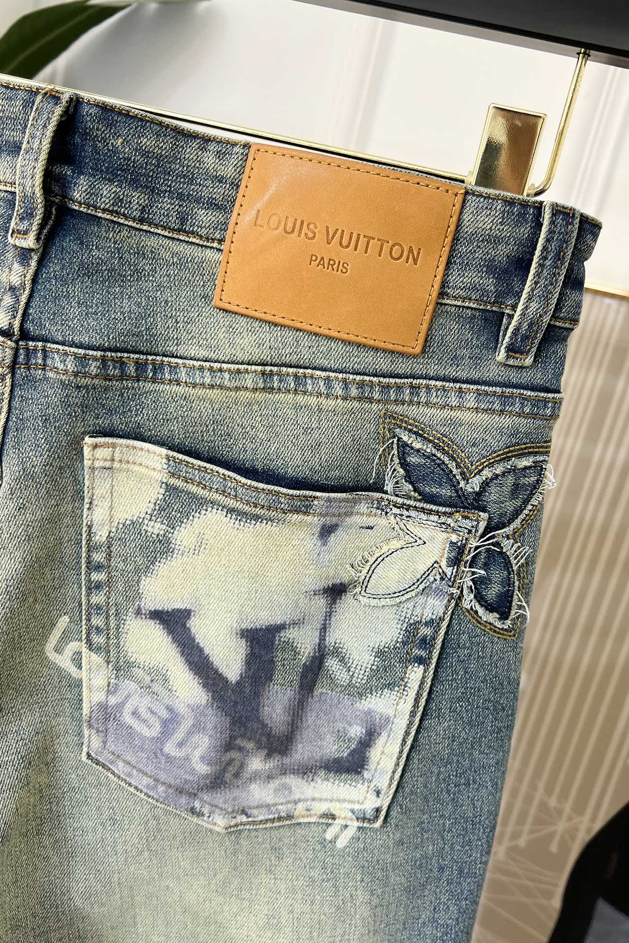 V Fashion new men's jeans 0724101209