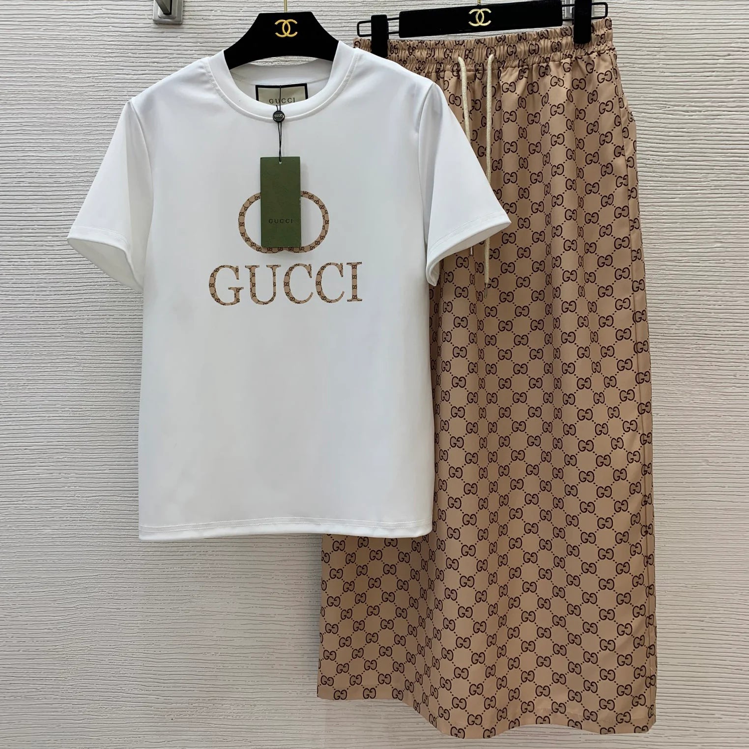 New G Letter Chain Print Fashion Set 1025070204