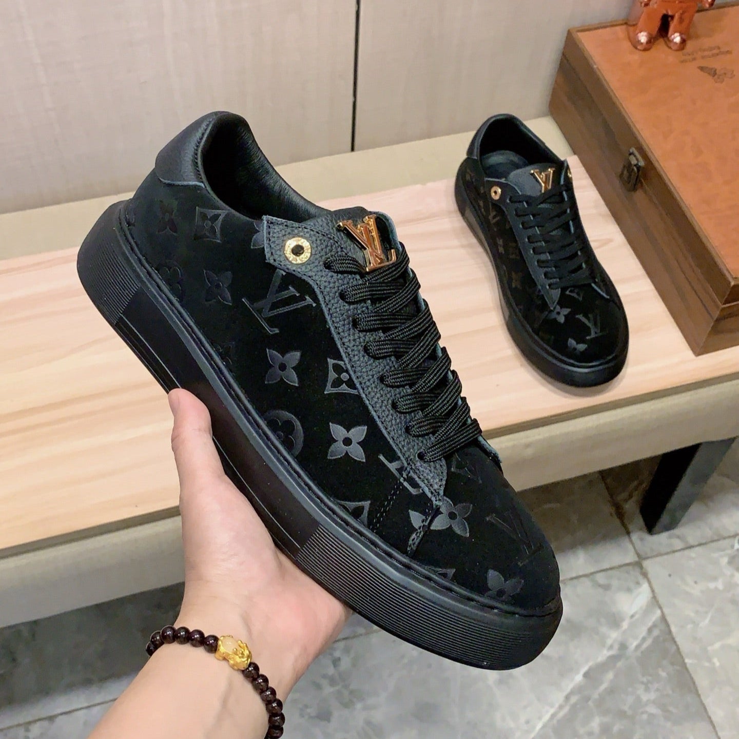 Lvv fashion sports shoes 0725062101