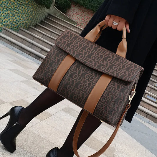 Fashionable women's leather crossbody bag 2025080805