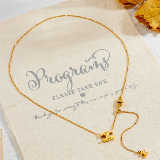 Arc de Triomphe necklace 2025081215