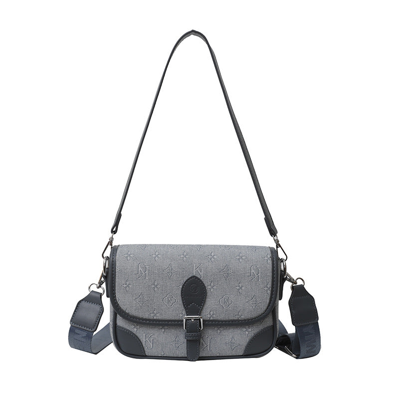 Women's retro small square bag 2025073010