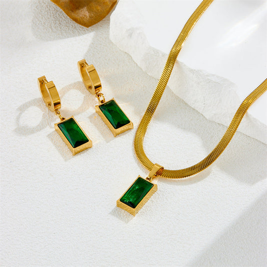 Green square snake bone chain 2025081315