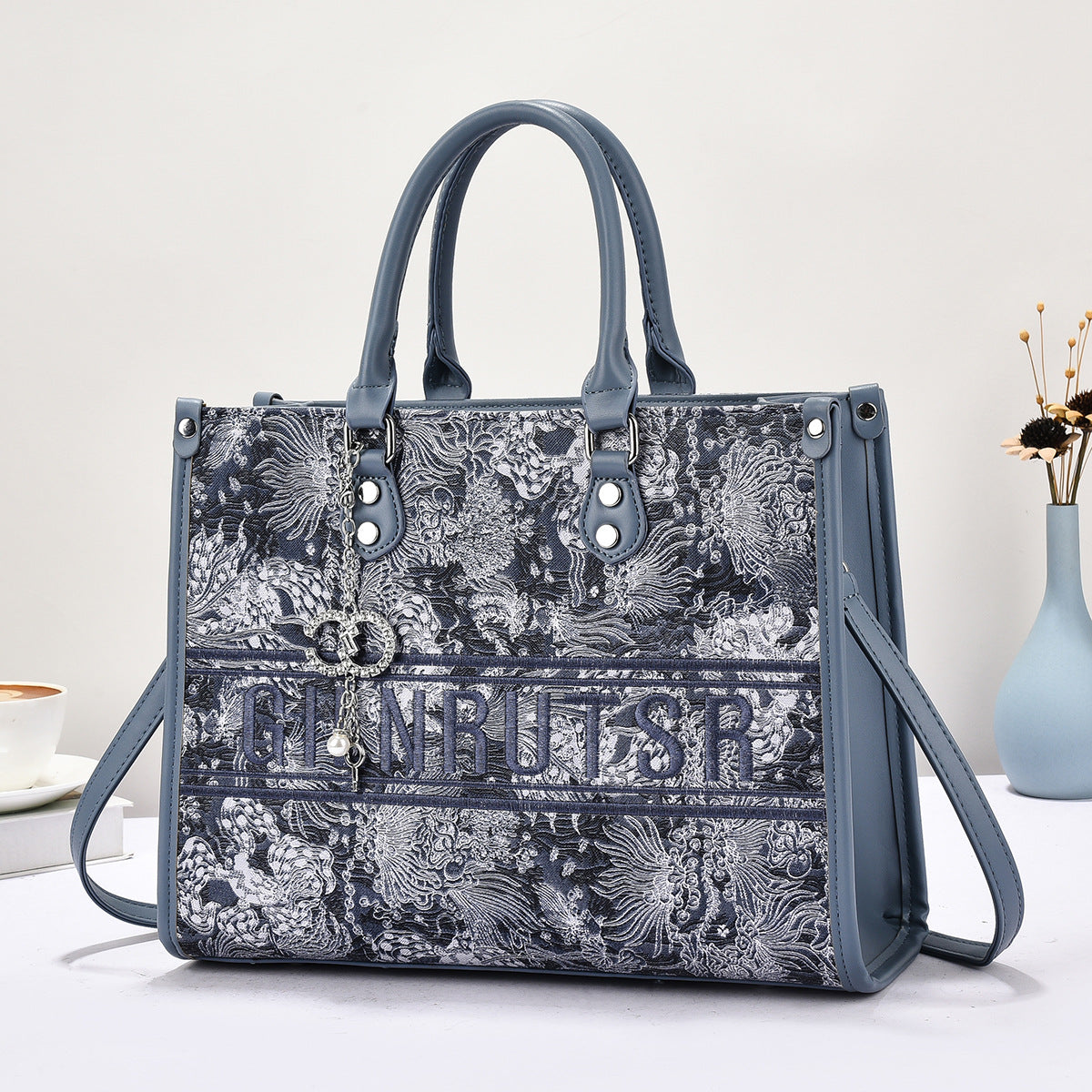 Chinese-style embroidered women's handbag 2025080809