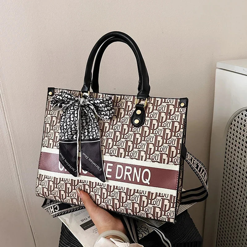 High-quality leather crossbody bag 2025073120