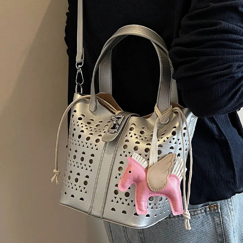 Fashionable bucket buckle bag 2025073005