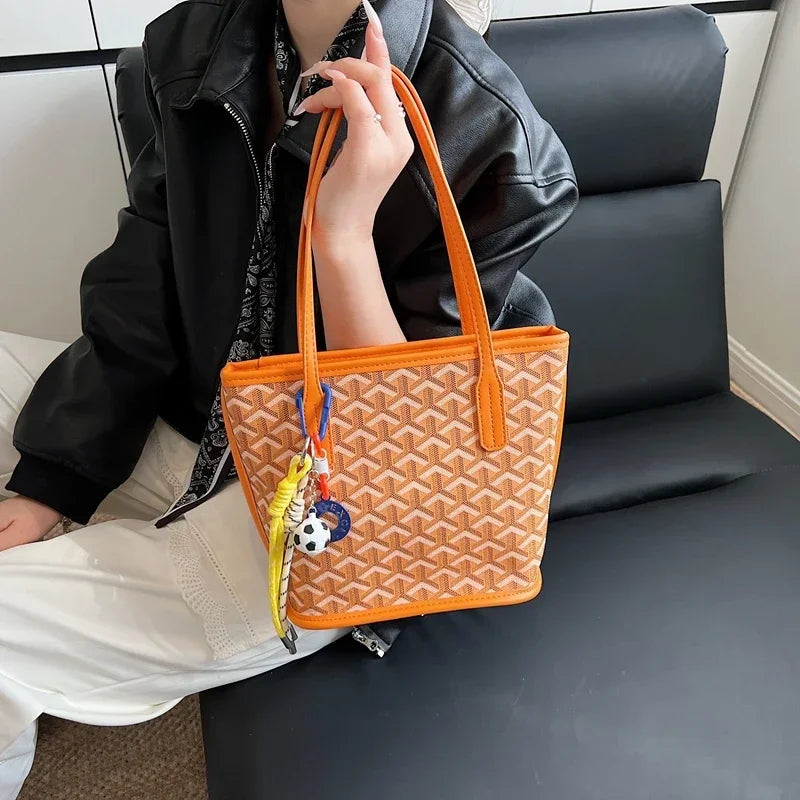 Light luxury women's shoulder bag and crossbody bag 2025072901