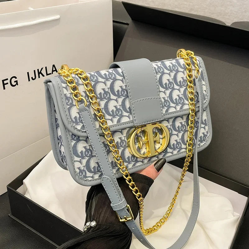 Classic and retro single-shoulder crossbody bag 2025073102