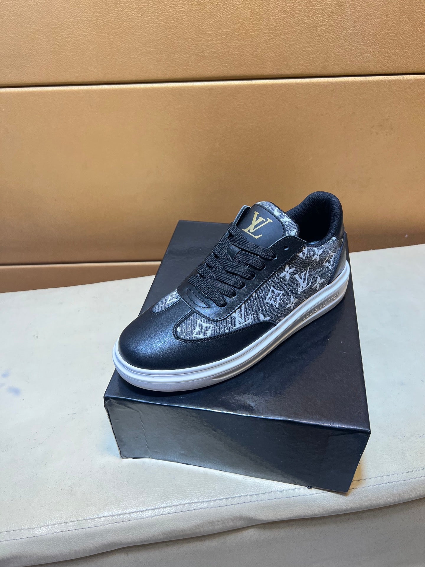 Lvv's new printed sports shoes 0725101305