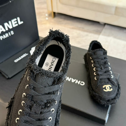 CNL Luxury Fashion Embroidered Tassel Casual Shoes Canvas Shoes 0725020803