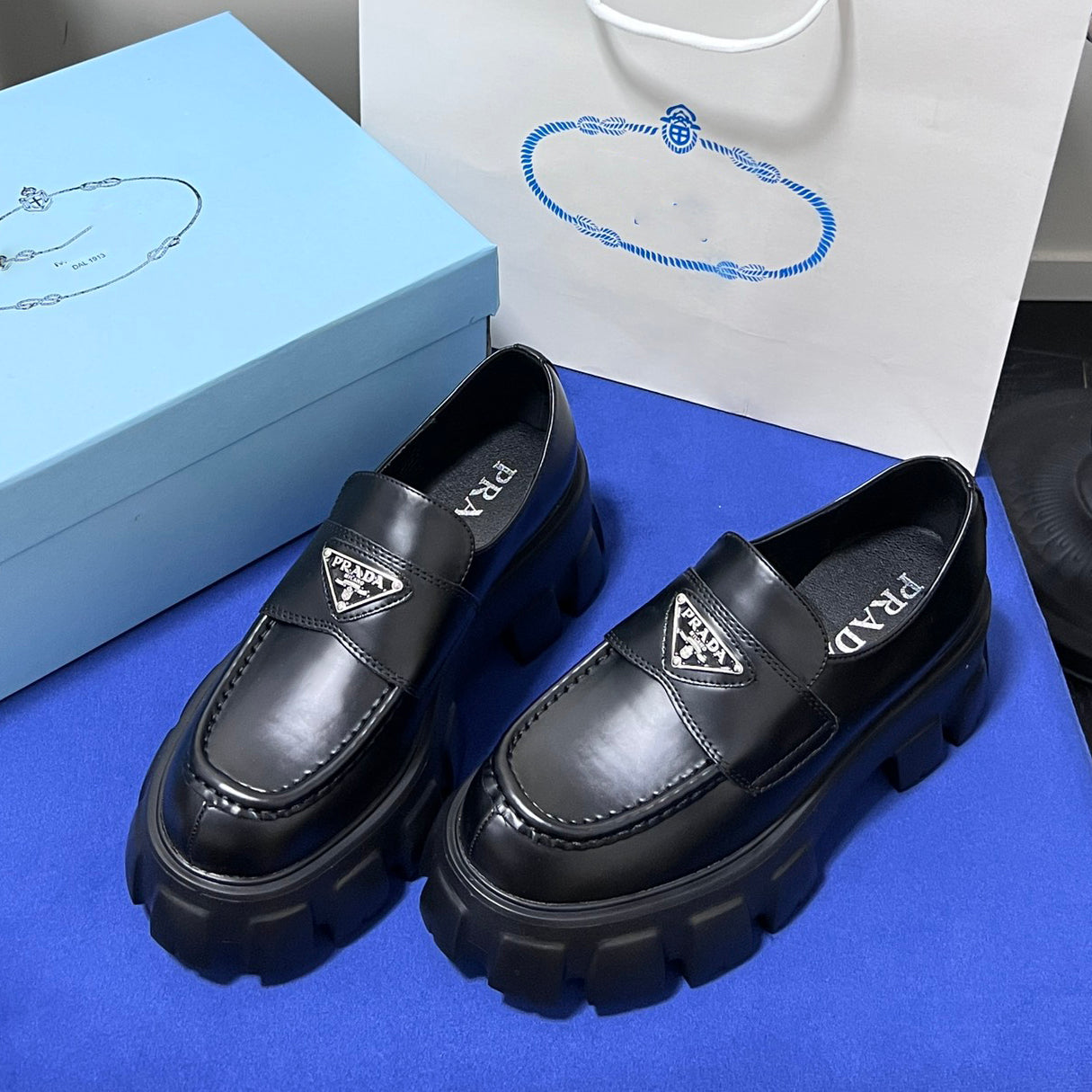 PRA women's fashion leather shoes XC0723102401