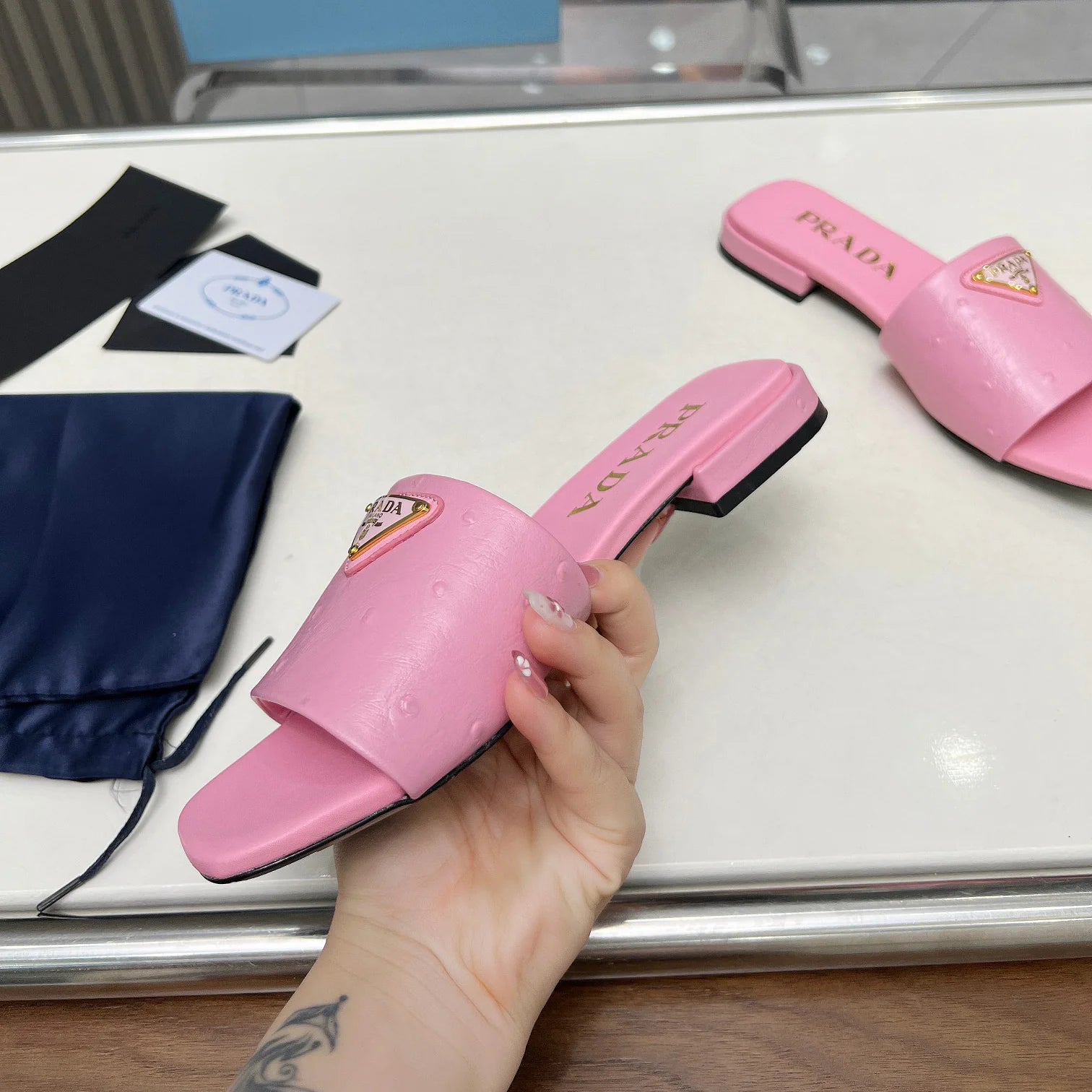 New fashion and versatile flip-flops 1025062404