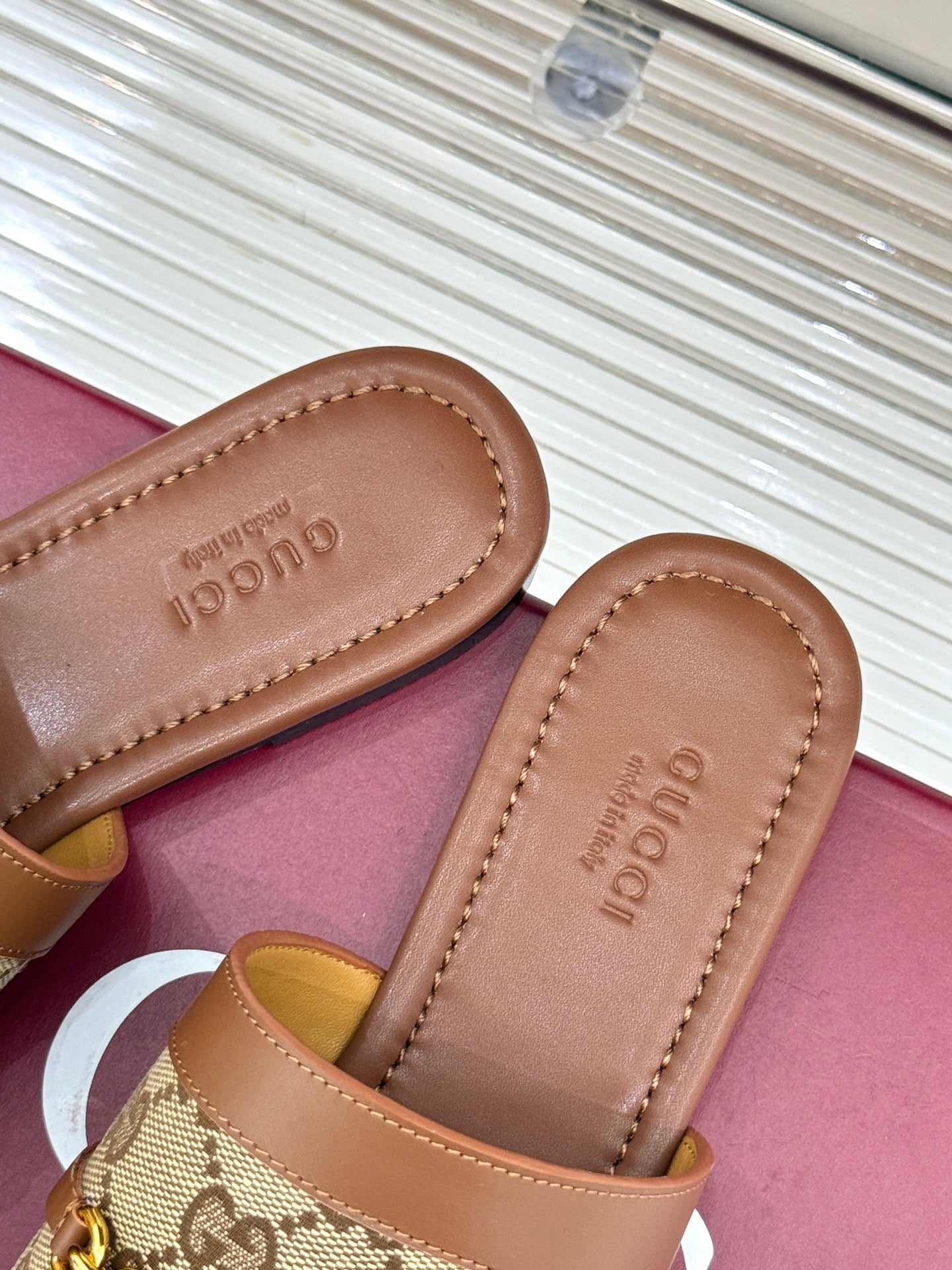 GG fashion 25 new slippers 0725043001