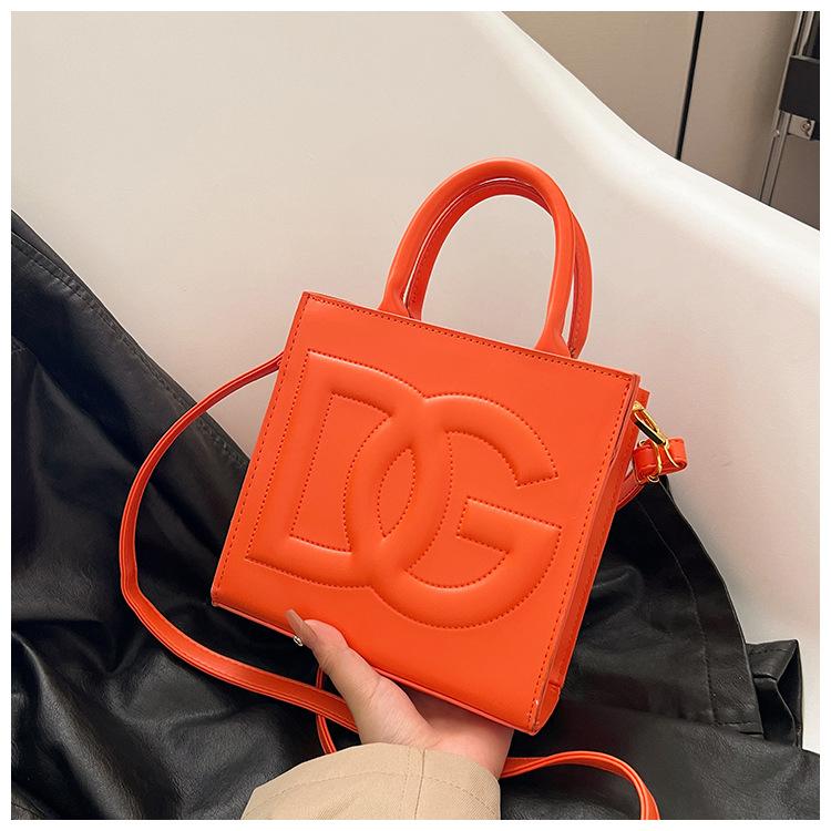 New Fashion Versatile Handbug 1023121903