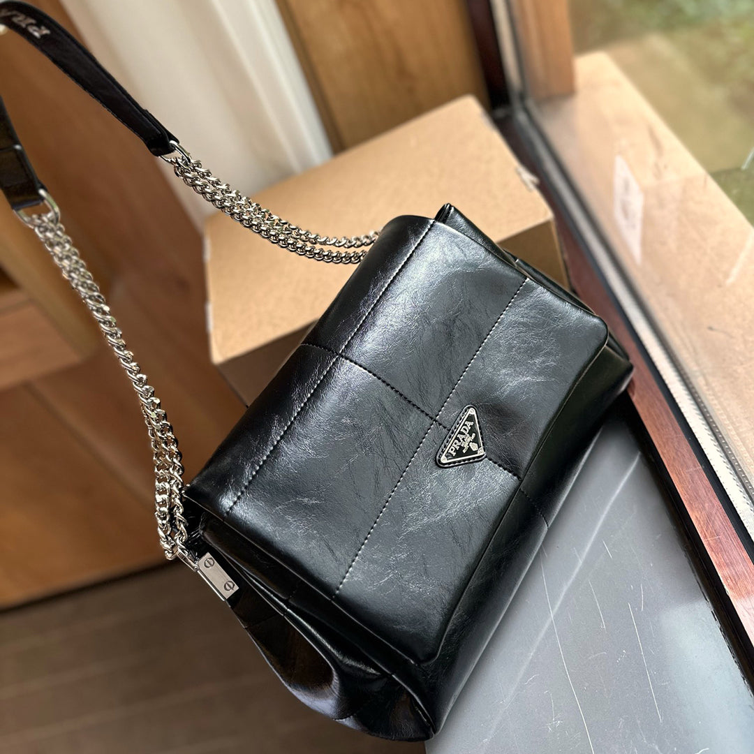 New trendy and fashion bags  CWT1023091313