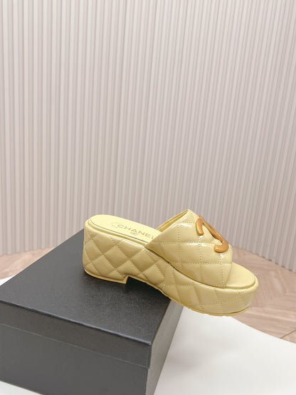 Chane1 top fashion thick-soled rhombus slippers 0724030812