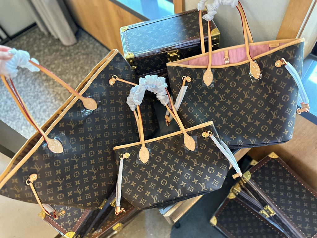 Ladies Fashion Luxury V Logo Classic Color The Neverfull Bag KL0224061804