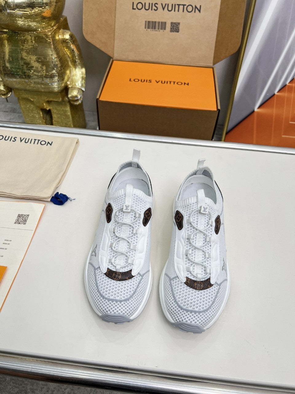 Lvv's new fashionable mesh breathable sports shoes 0725090801