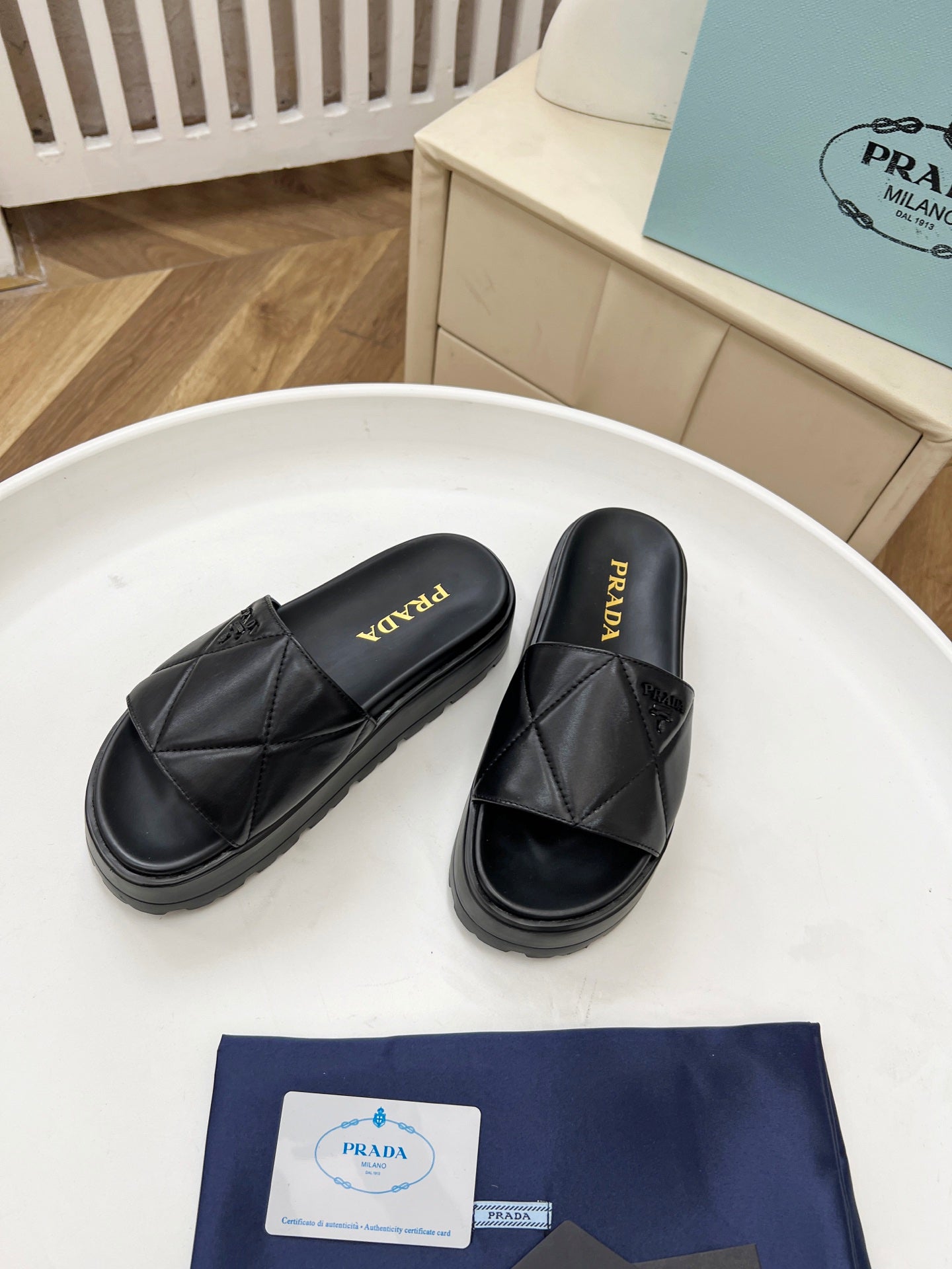 PRD new beach thick-soled slippers 0725061615