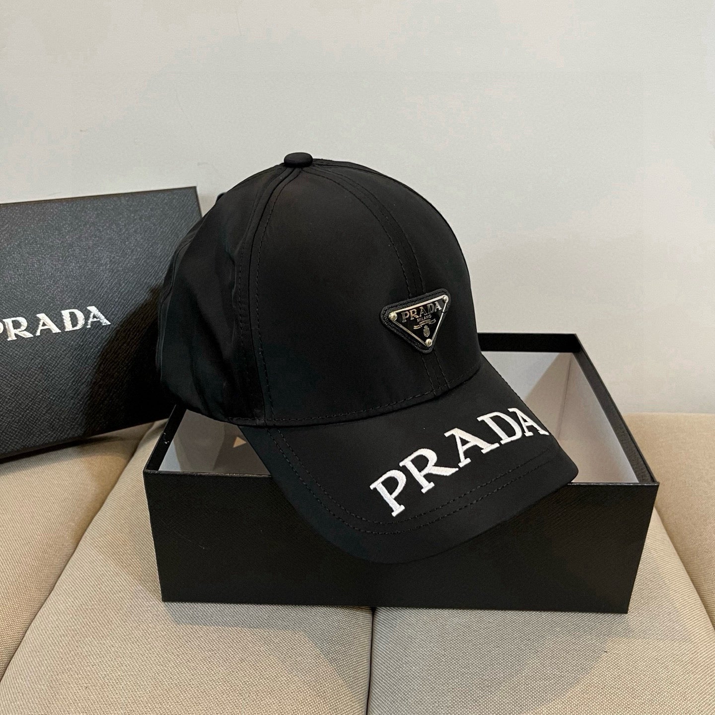 PRD fashionable peaked hat 0725040907